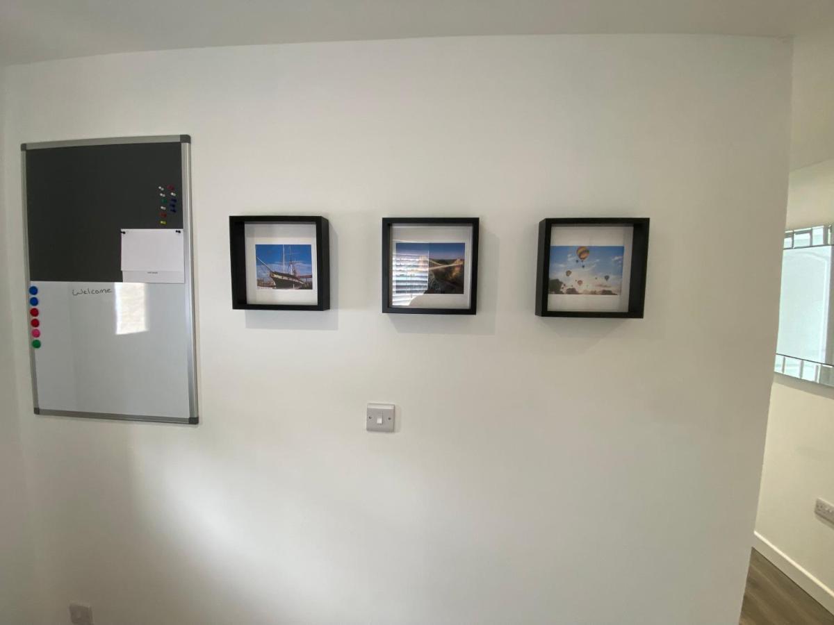 Modern 2 Bedroom Apartment, With Car Parking. Bitton Exterior photo